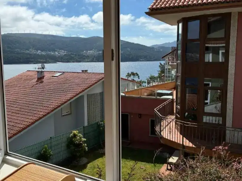 Terraza de Piso en venta en Corcubión con Parquet y Amueblado