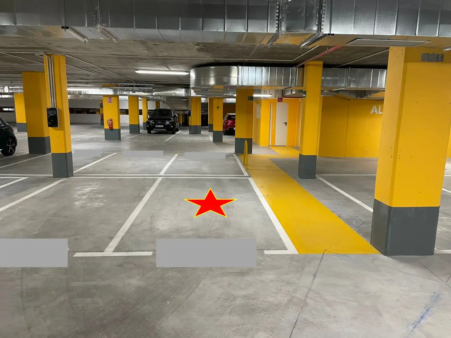 Parking de Garaje de alquiler en Madrid con Alarma