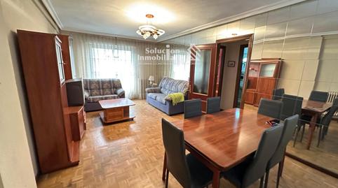 Foto 3 de Piso en venta en Jose Manuel de Villena, 7-13, Carmelitas, Salamanca Capital