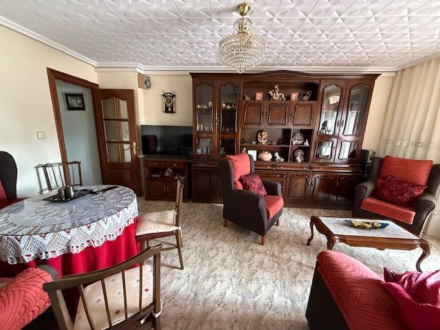 Living room of Flat for sale in Peñaranda de Bracamonte  with Heating and Furnished