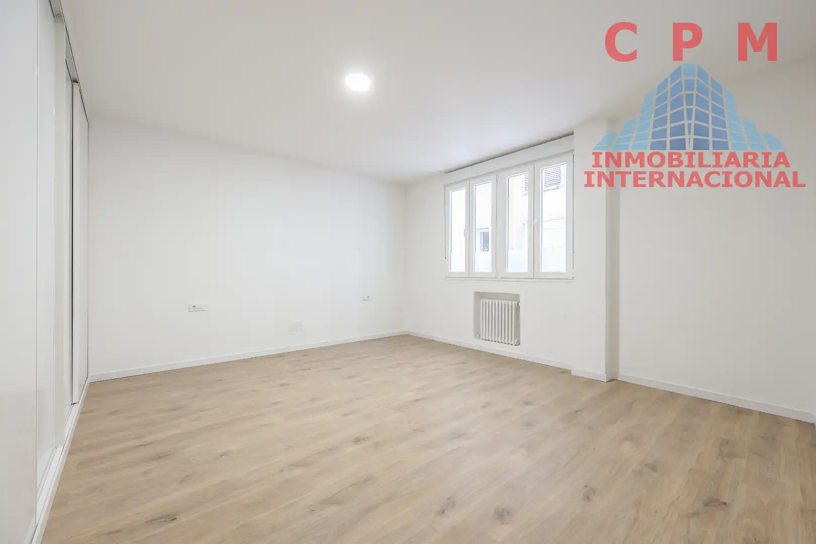 Schlafzimmer von Wohnung zur Miete in Madrid mit Klimaanlage, Heizung und Parkett