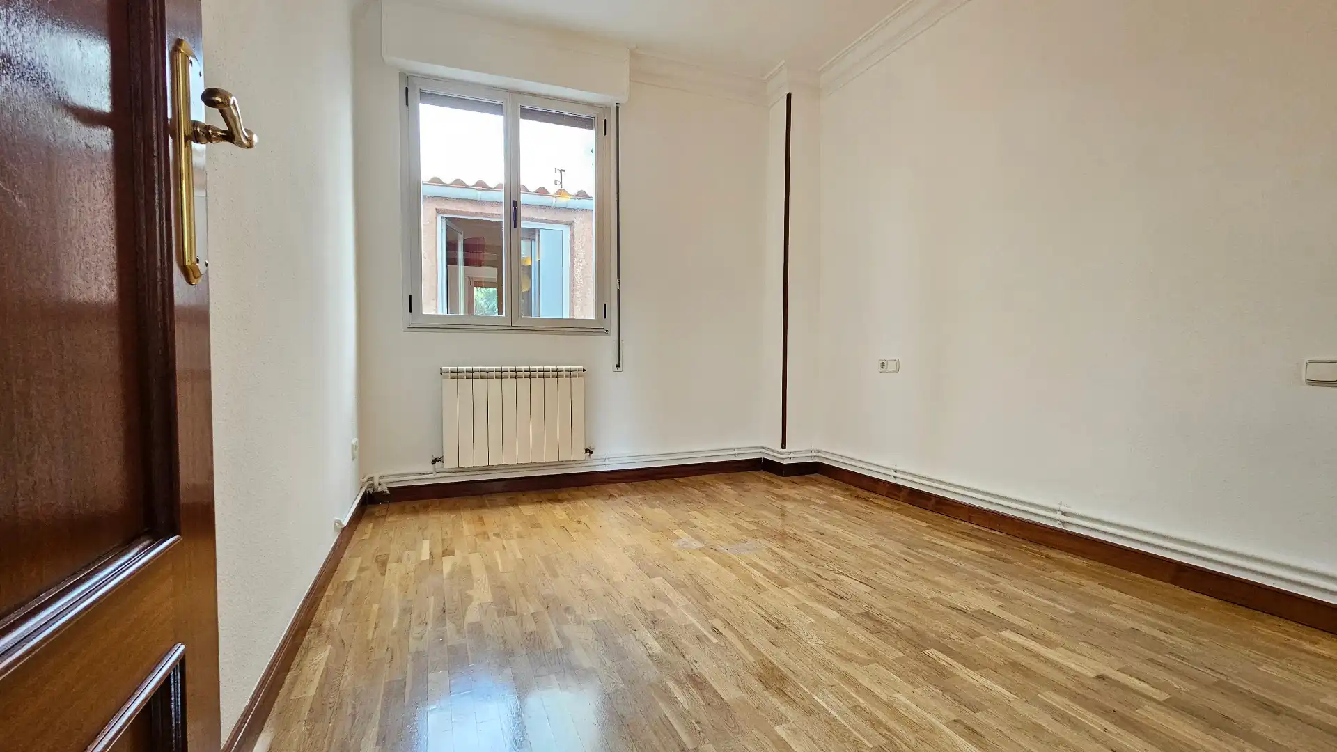 Habitación de Piso en venta en Vitoria - Gasteiz con Calefacción, Parquet y Trastero