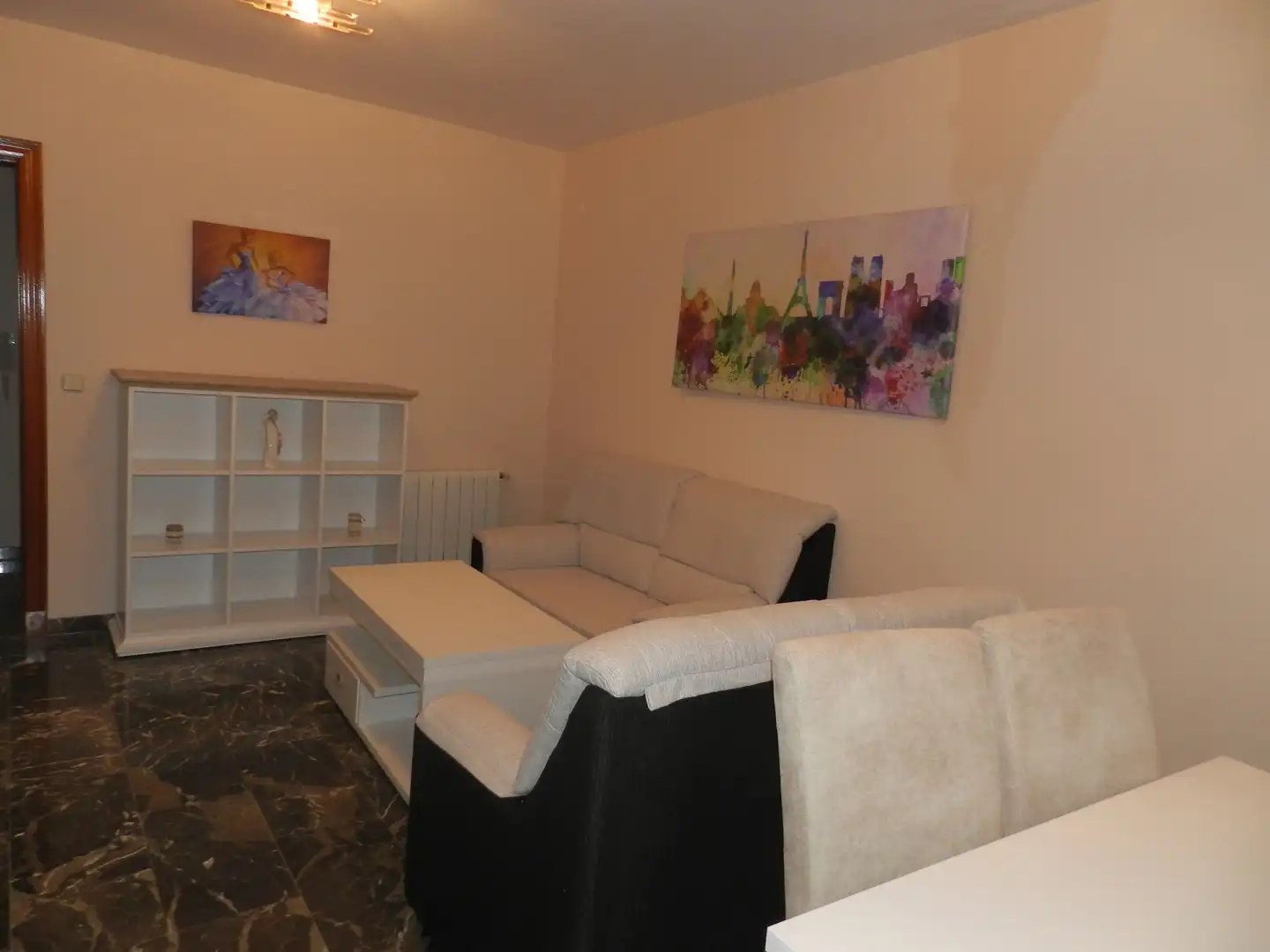 Living room of Flat for rent in Linares  with Air Conditioner, Heating and Furnished