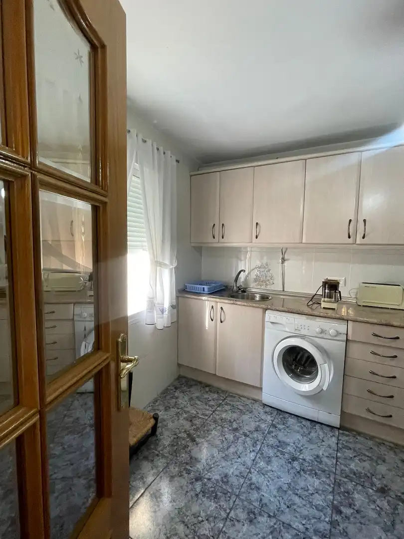 Cocina de Casa o chalet en venta en Valdeobispo con Terraza, Trastero y Amueblado