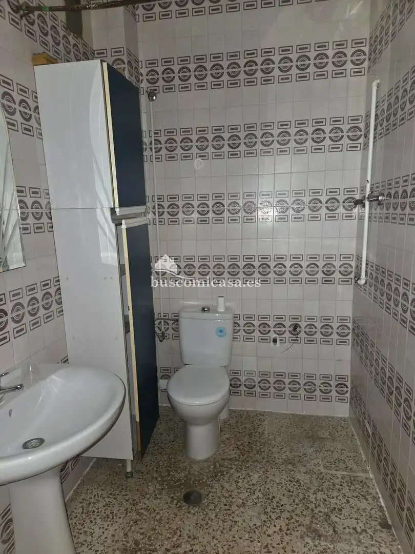 Bany de Pis en venda en Alcalá la Real amb Terrassa i Balcó