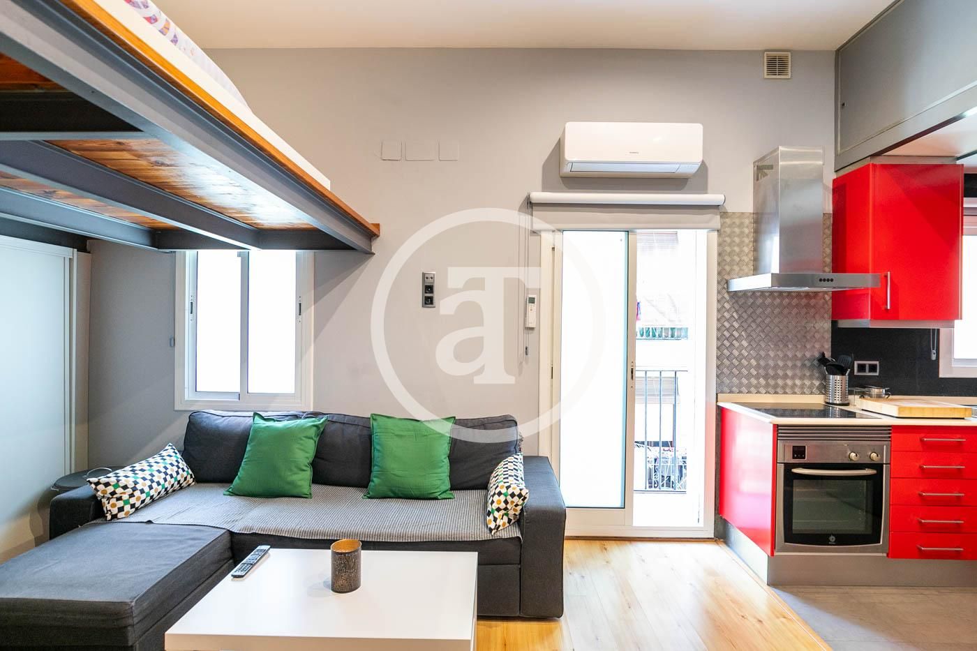 Living room of Study to rent in  Barcelona Capital  with Air Conditioner, Heating and Furnished