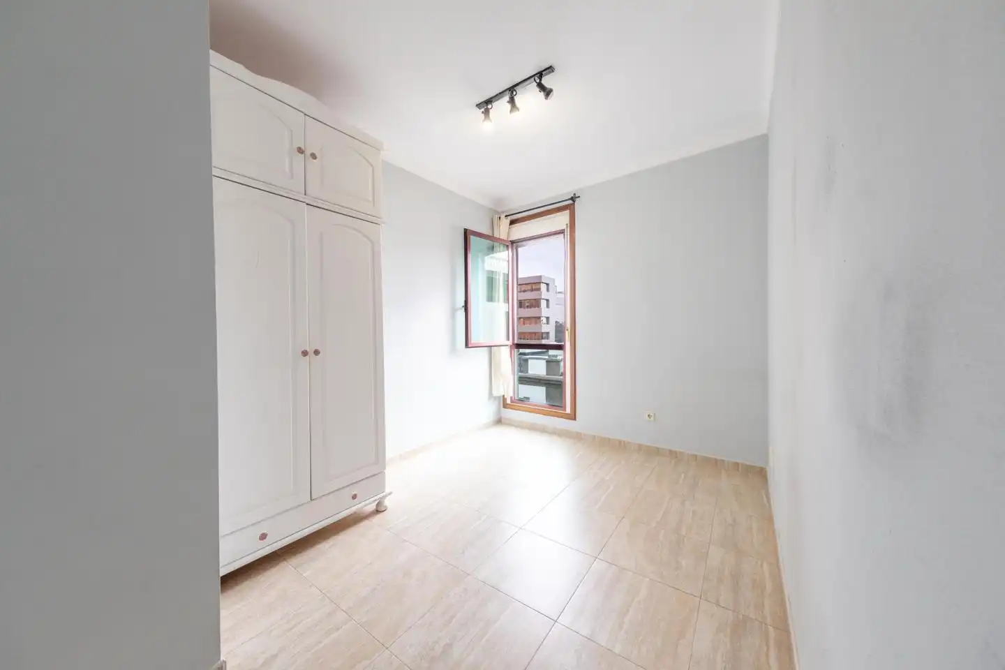 Flat for rent in Calle Bravo Murillo, 3, Triana
