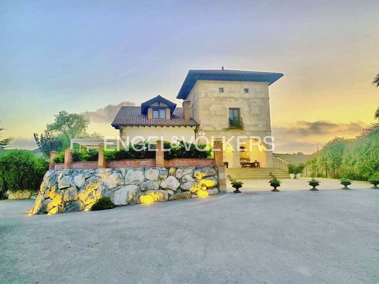 Exterior view of Houses for sale in Piélagos  with Heating, Private garden and Terrace