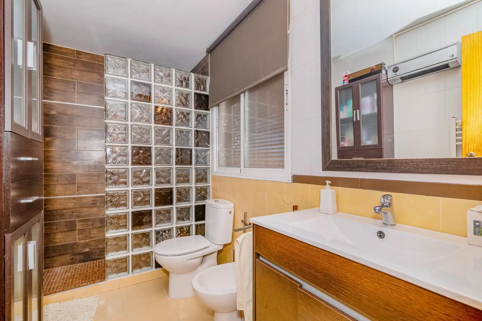 Baño de Casa adosada en venta en Cijuela con Aire acondicionado, Calefacción y Amueblado