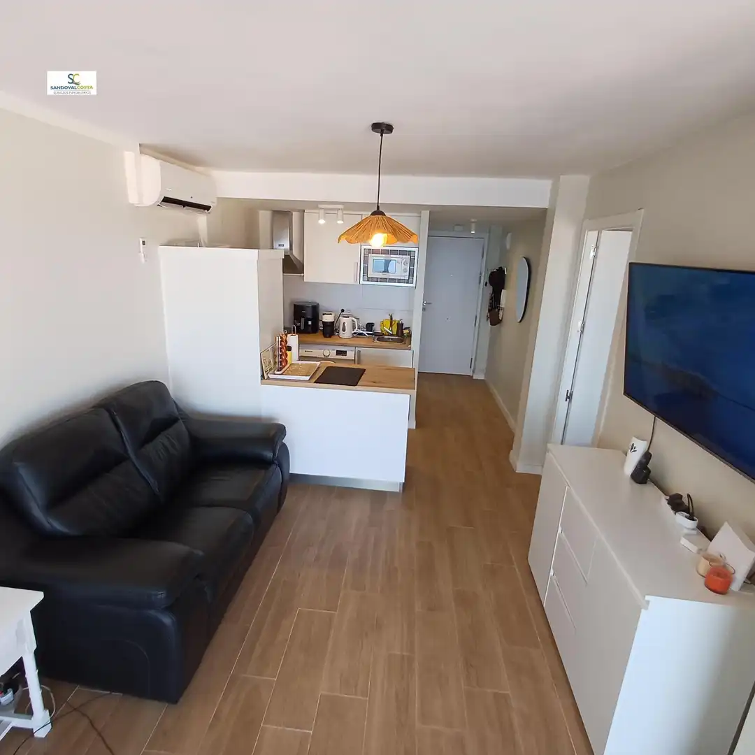 Sala de estar de Apartamento en venta en Alicante / Alacant con Aire acondicionado y Piscina comunitaria