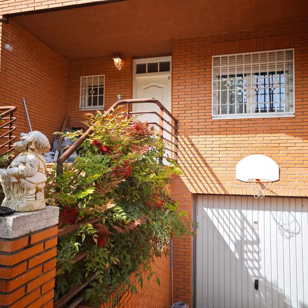 Reihenhaus mit Terrasse zum Verkauf in Calle Portugal 12