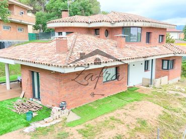 Casa con giardino in vendita a Carrer Carrer Tarragona
