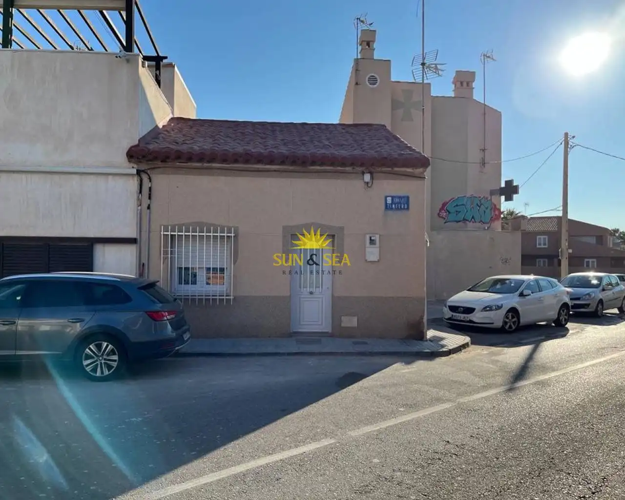 Vista exterior de Casa o xalet de lloguer en Cartagena amb Aire condicionat, Calefacció i Traster