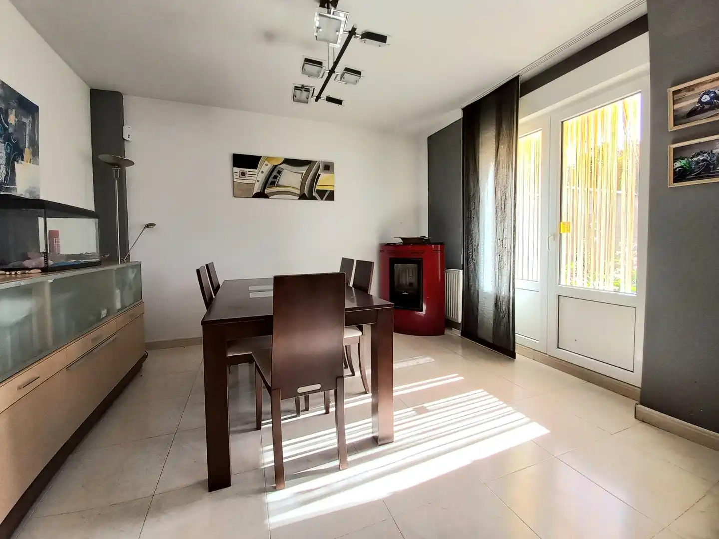 Comedor de Casa adosada en venta en Cayuela con Calefacción, Jardín privado y Terraza