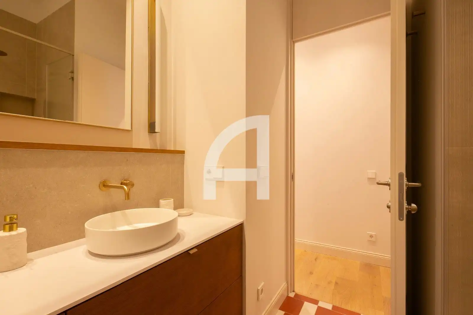 Flat with terrace to rent in Rossello, imagen 16