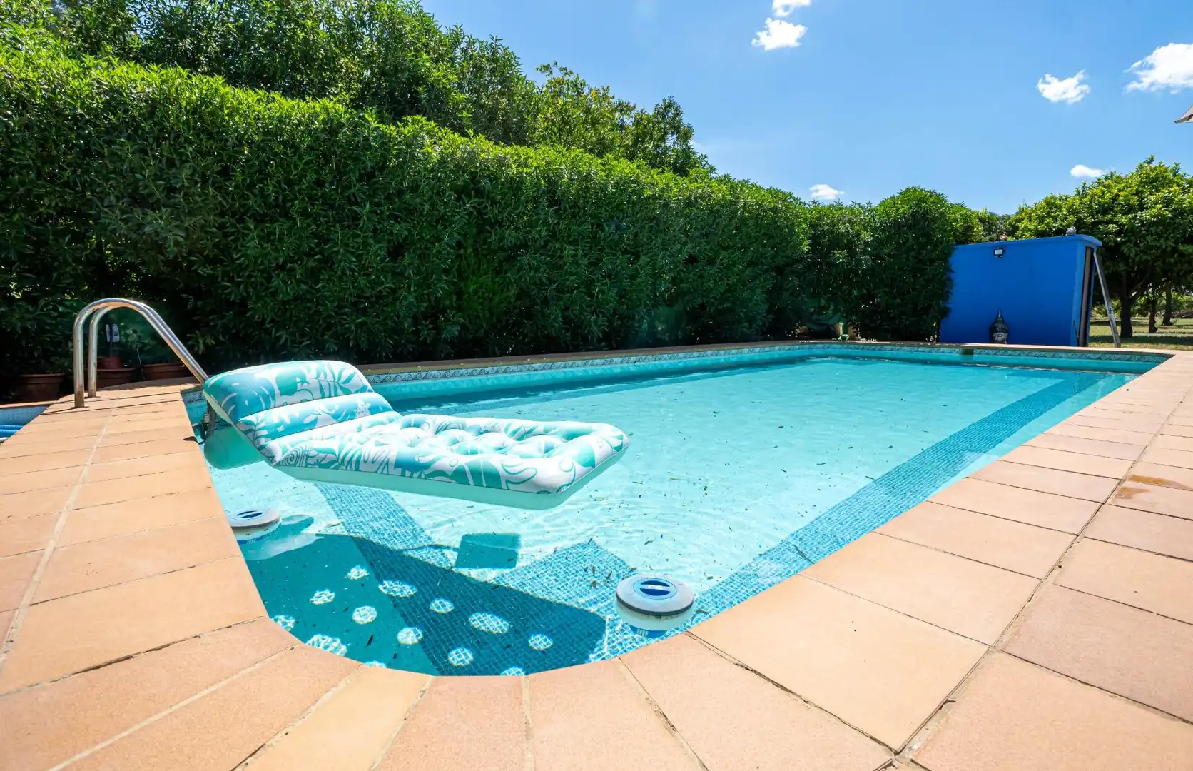 Swimming pool of Houses for sale in Marchena  with Air Conditioner, Heating and Private garden