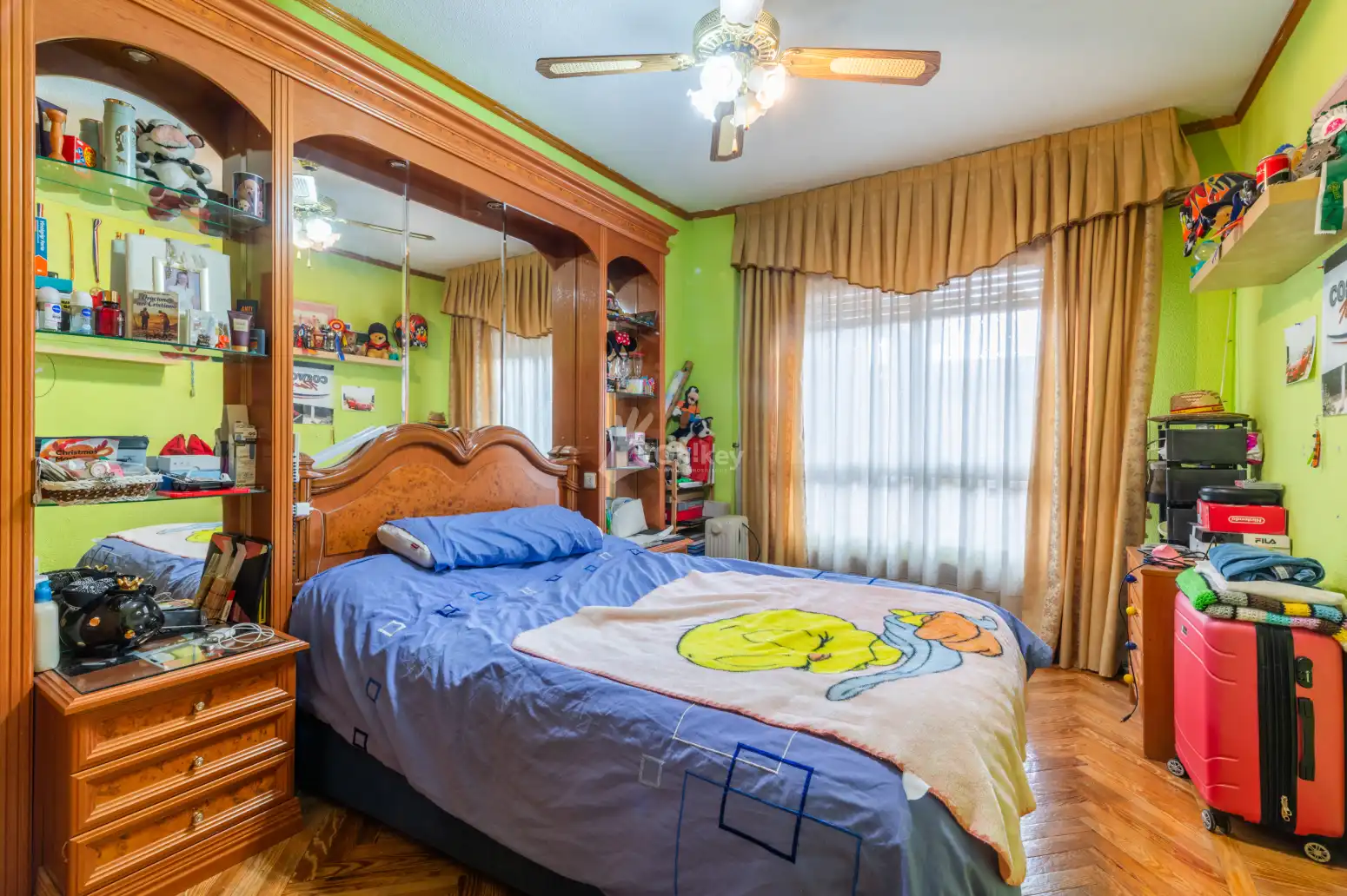 Bedroom of Houses for sale in Villanueva de la Cañada  with Air Conditioner, Heating and Parquet flooring