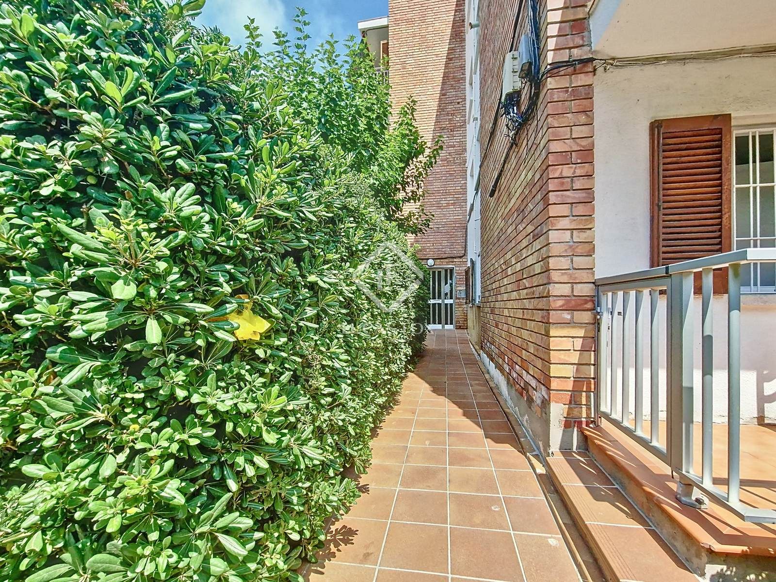 Garden of Flat for sale in Vilanova i la Geltrú  with Air Conditioner and Balcony