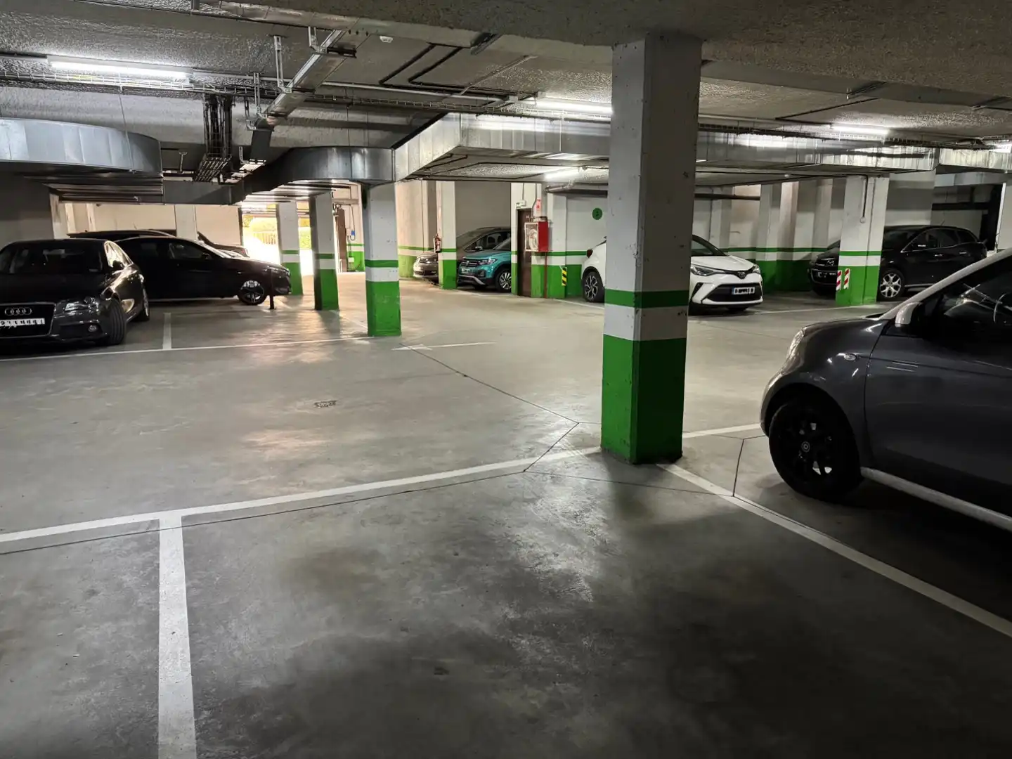 Parking of Garage for rent in Madrid
