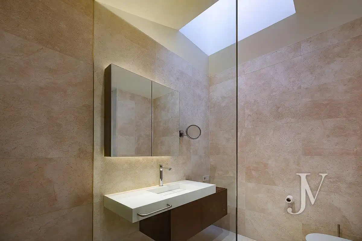 Bathroom of Houses for sale in Madrid  with Air Conditioner, Heating and Private garden