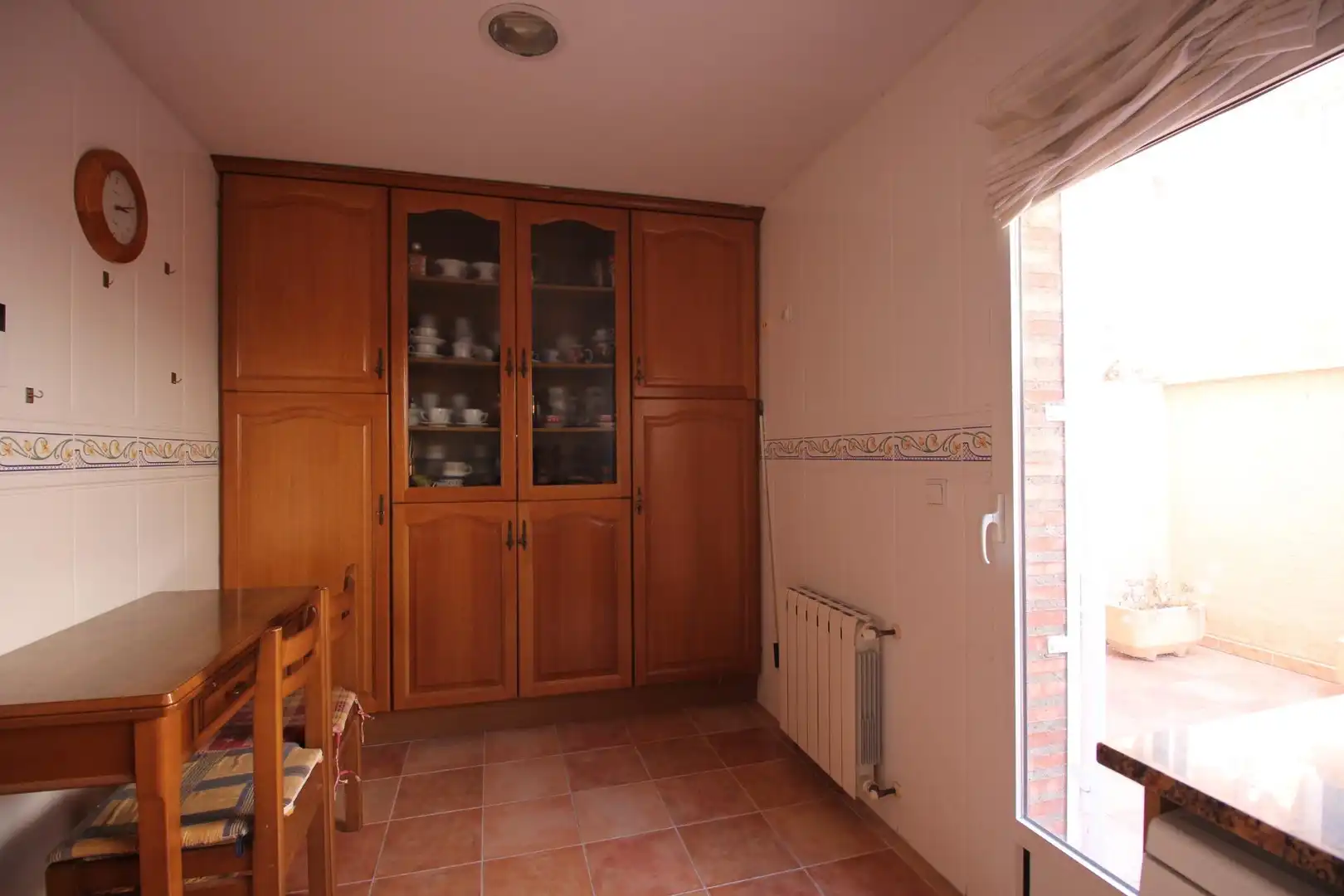 Cuina de Casa adosada en venda en Sagunto / Sagunt amb Aire condicionat, Calefacció i Terrassa