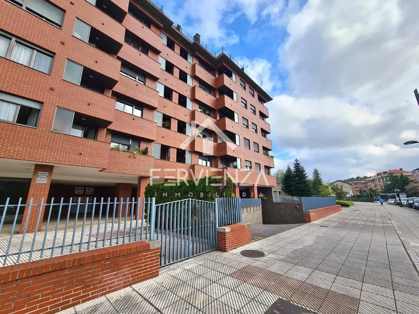 Parking avec ascenseur à vendre à HUCA - La Cadellada