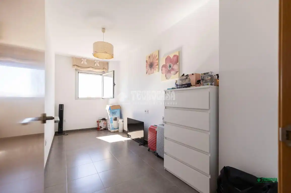 Habitación de Piso en venta en Almería con Aire acondicionado y Trastero