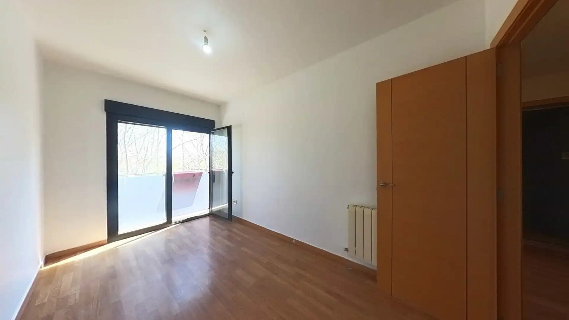 Habitación de Piso en venta en Almansa con Calefacción, Parquet y Terraza