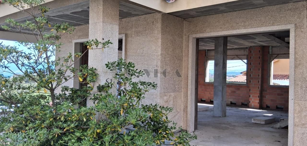 Vista exterior de Casa o xalet en venda en Vigo  amb Calefacció, Jardí privat i Terrassa