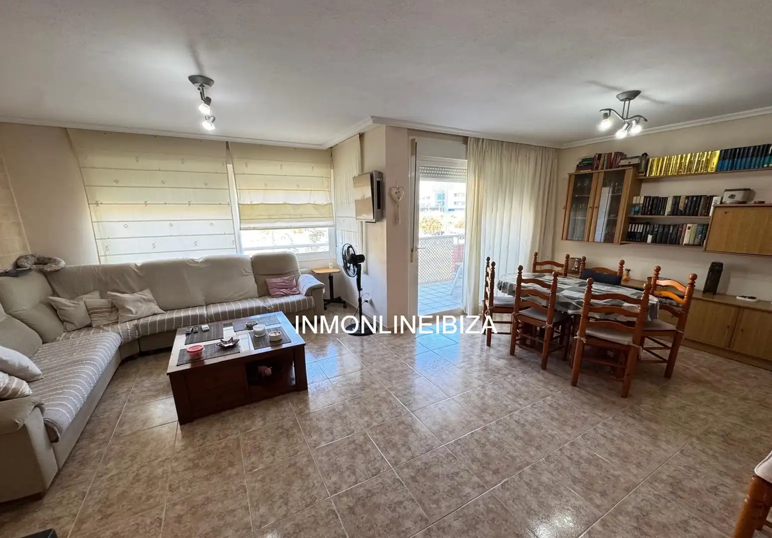 Vista exterior de Piso en venta en Eivissa con Aire acondicionado, Terraza y Trastero