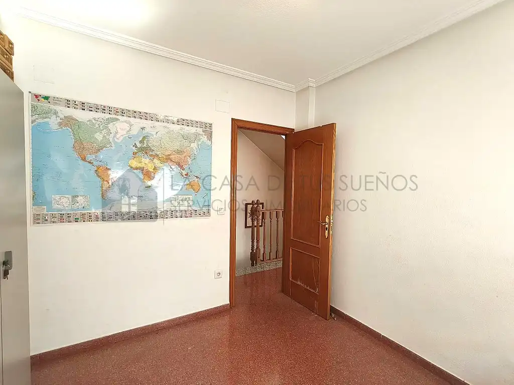 Casa adosada en venda en San Crispín - Huerta Nueva-Estación  