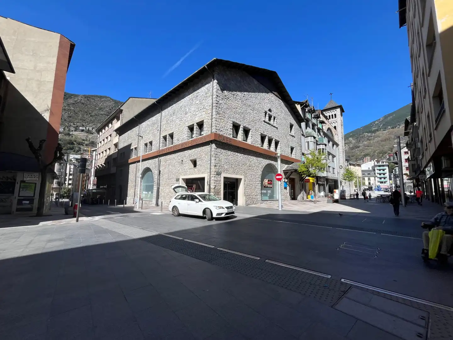 Exterior view of Flat for rent in Escaldes – Engordany  with Heating, Parquet flooring and Furnished
