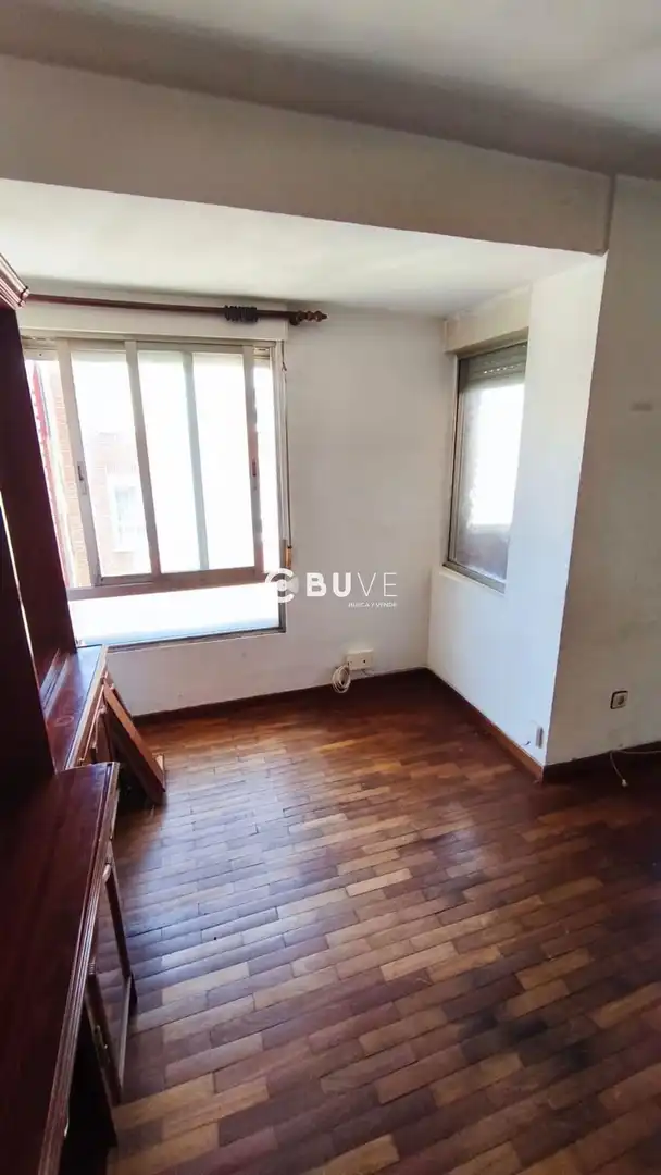 Habitación de Piso en venta en León Capital  con Terraza y Trastero