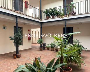 Vista exterior de Àtic en venda en  Sevilla Capital amb Aire condicionat, Calefacció i Terrassa