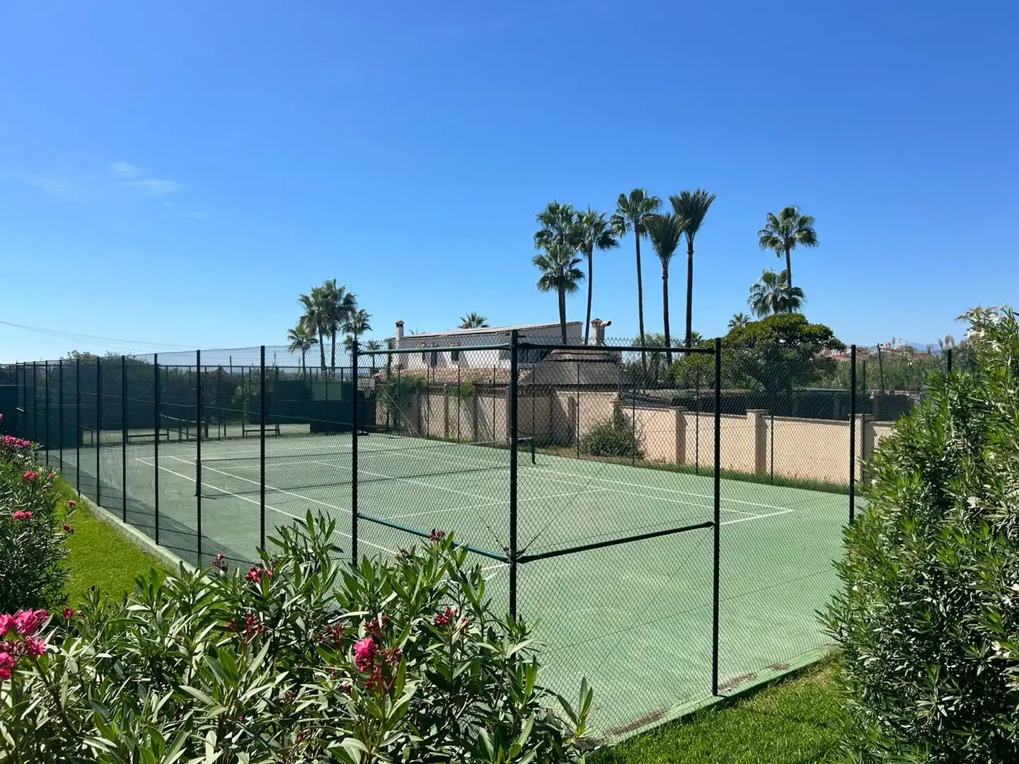 Vista exterior de Piso en venta en Elviria - Cabopino