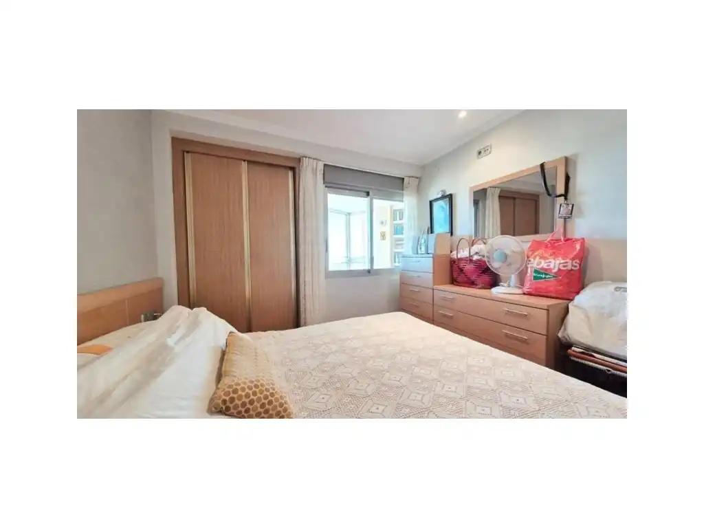 Apartamento en venta en El Perellonet