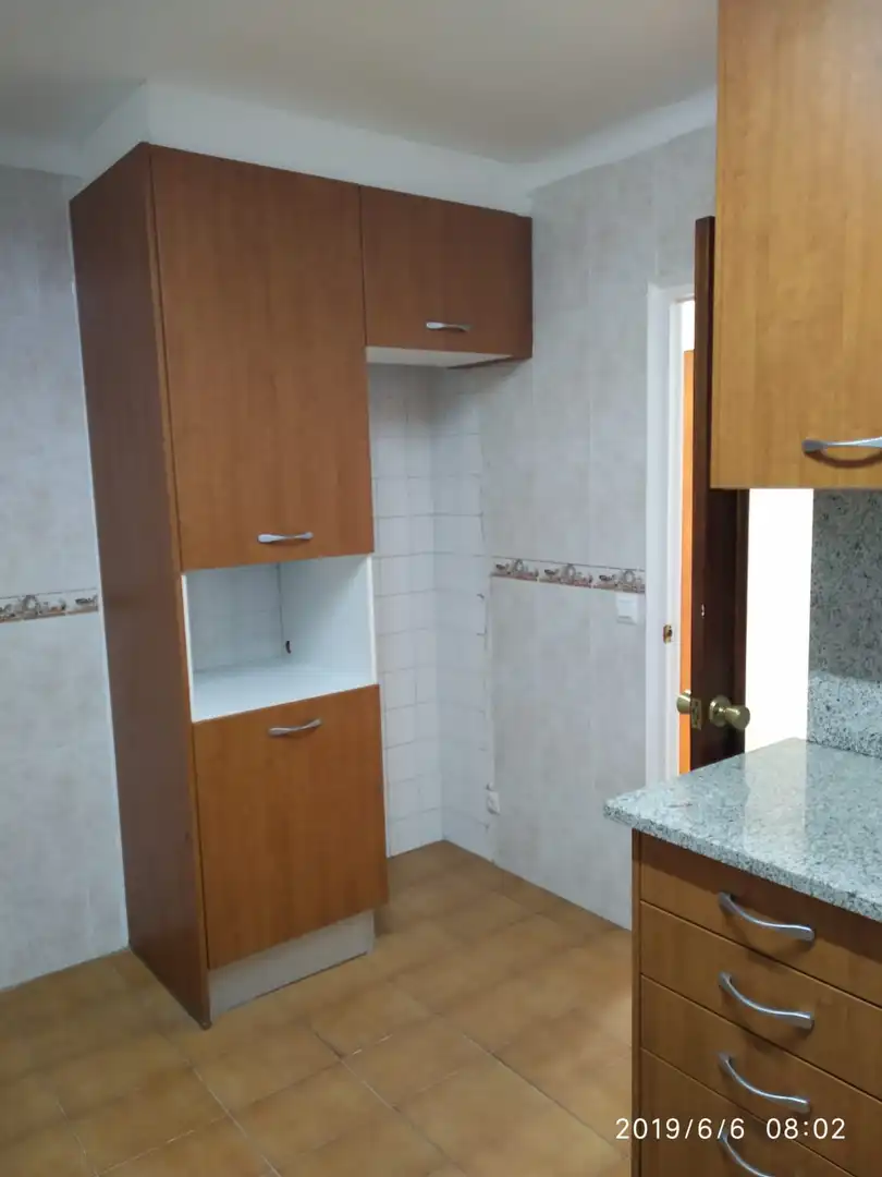 Flat with lift for sale in Carrer Joan Tarrús i Bru, imagen 5