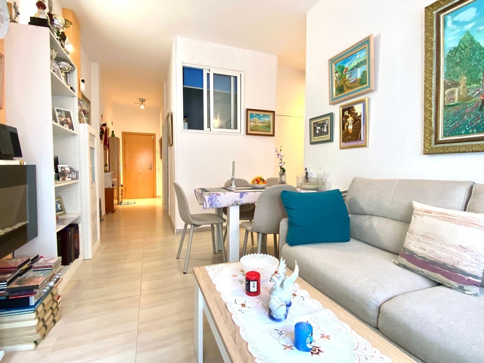 Sala d'estar de Planta baixa en venda en Calafell amb Calefacció, Terrassa i Balcó