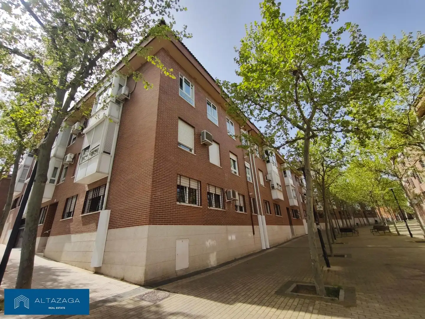 Exterior view of Flat for sale in San Sebastián de los Reyes  with Air Conditioner, Heating and Storage room