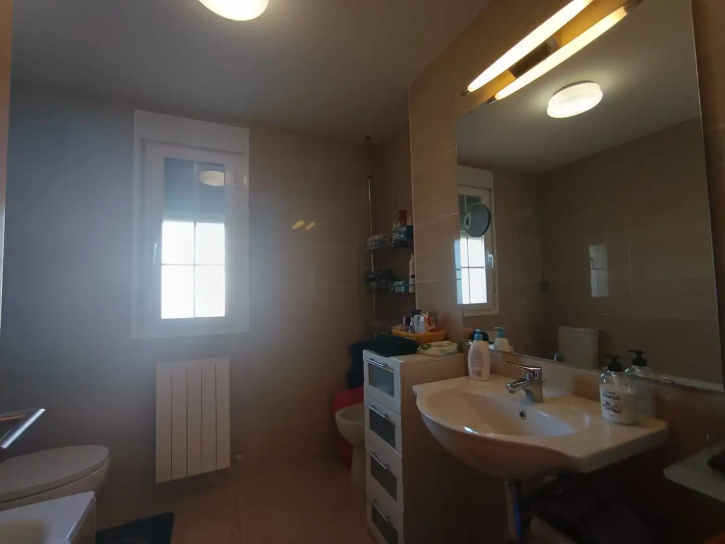 Bathroom of Houses for sale in Siétamo  with Air Conditioner, Heating and Private garden