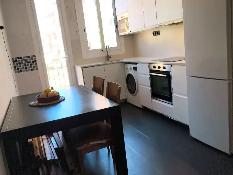 Piso con ascensor en venta en castillejos 242