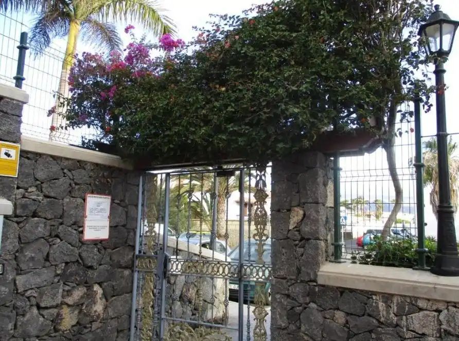 Flat for sale in Arona  with Private garden, Terrace and Storage room