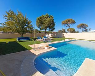 Swimming pool of House or chalet for sale in Alcalá de Guadaira  with Air Conditioner, Storage room and Swimming Pool