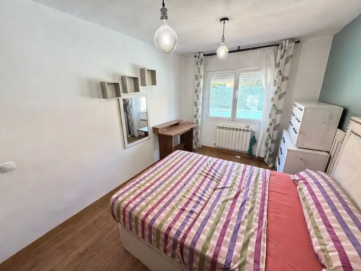 Dormitori de Casa o xalet en venda en Tórtola de Henares amb Calefacció i Terrassa