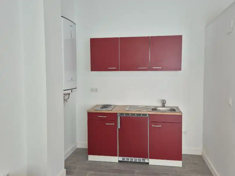 Local comercial en venta en Avenida Herrera Oria 31B, imagen 3