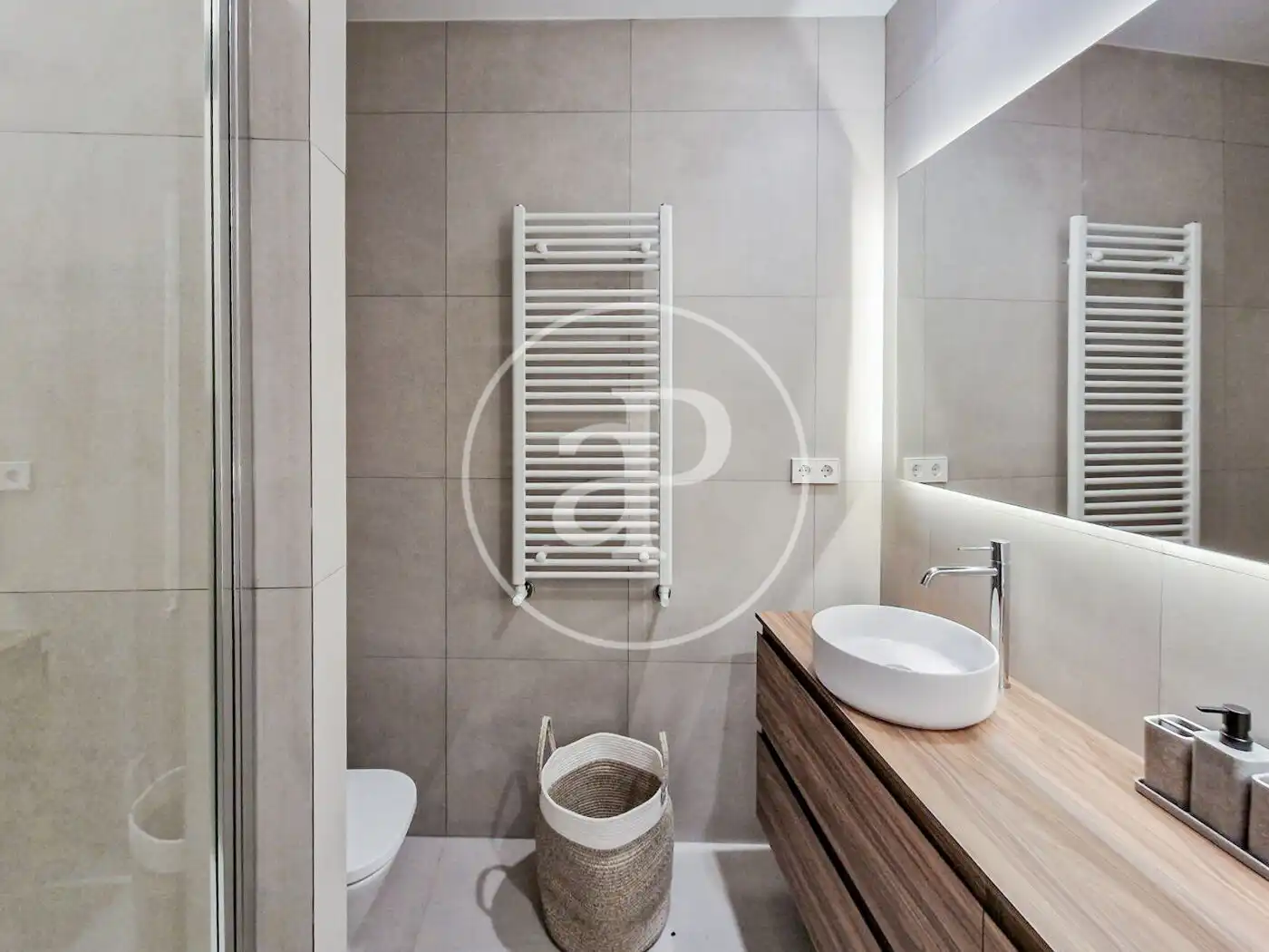 Flat for rent in C. de Moratín, Cortes - Huertas