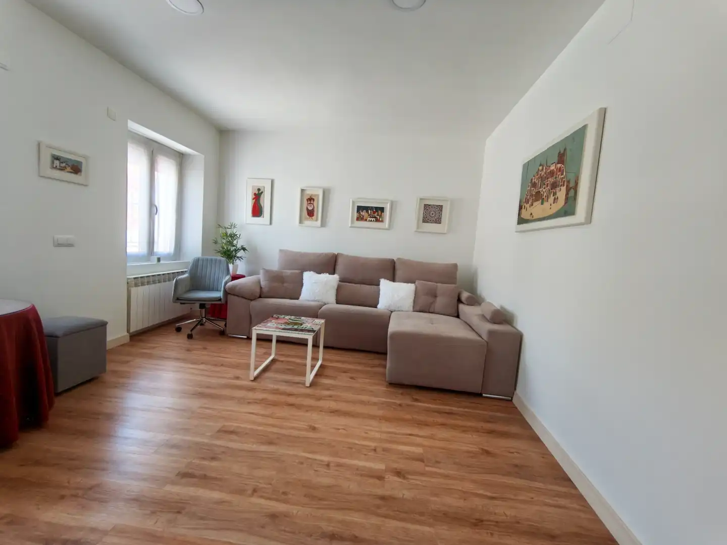 Sala d'estar de Casa o xalet en venda en Consuegra amb Aire condicionat, Calefacció i Terrassa