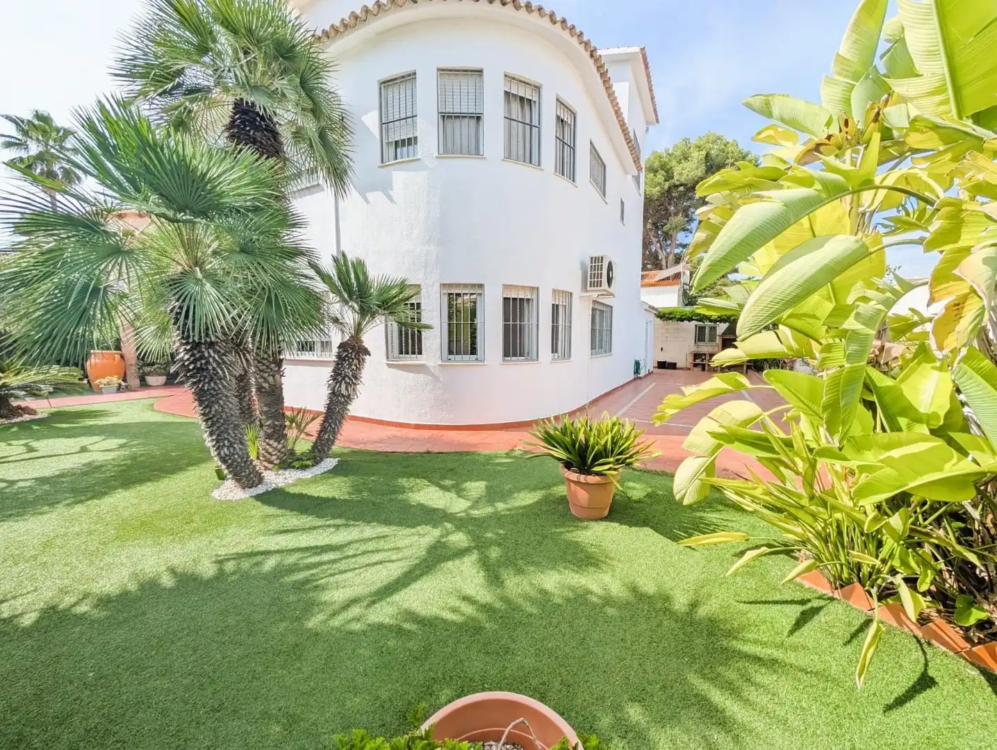 Außenansicht von Haus oder Chalet zum Verkauf in Gandia mit Heizung, Privatgarten und Terrasse