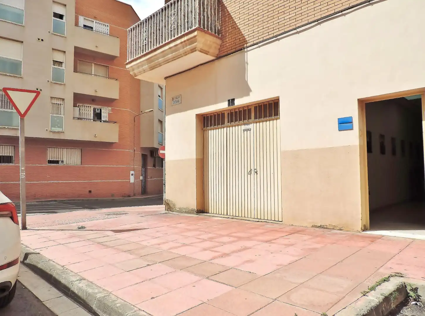 Parking of Commercial properties for sale in Almería  with Air Conditioner and Furnished