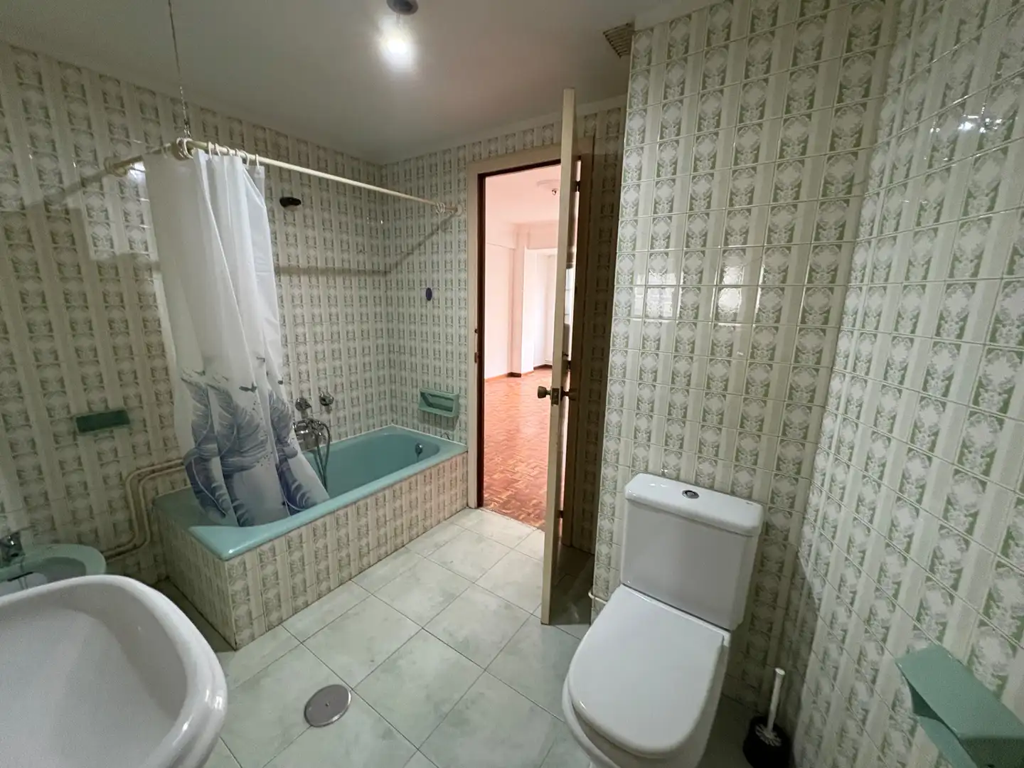 Bathroom of Flat for sale in Ferrol  with Heating and Balcony